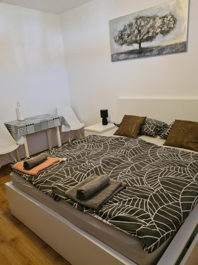 Apartments Petrovic Šilo Zewnętrze zdjęcie