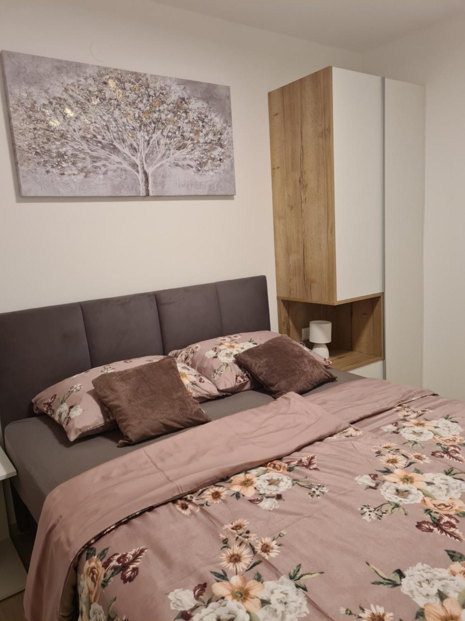 Apartments Petrovic Šilo Zewnętrze zdjęcie