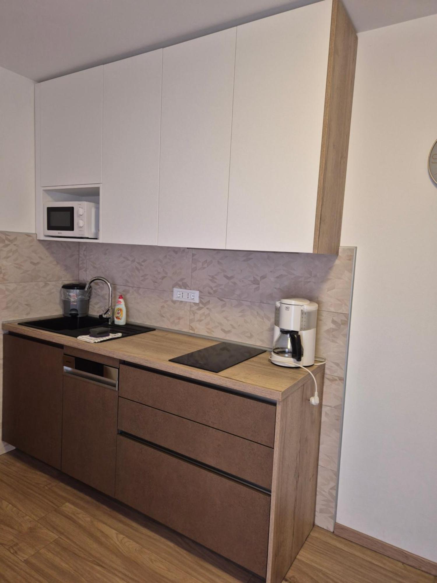 Apartments Petrovic Šilo Zewnętrze zdjęcie